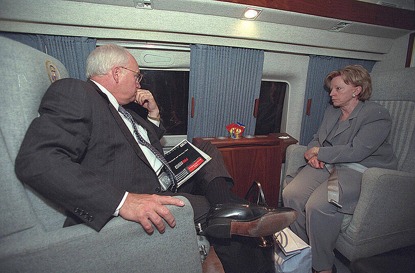 9/11 aus der Sicht der US-Regierung: Interne Fotos aus dem weißen Haus zeigen Vizepräsident Cheney, die Nationale Sicherheitsberaterin Condoleezza Rice, Außenminister Colin Powell und US-Präsident Bush am 11. September 2001.