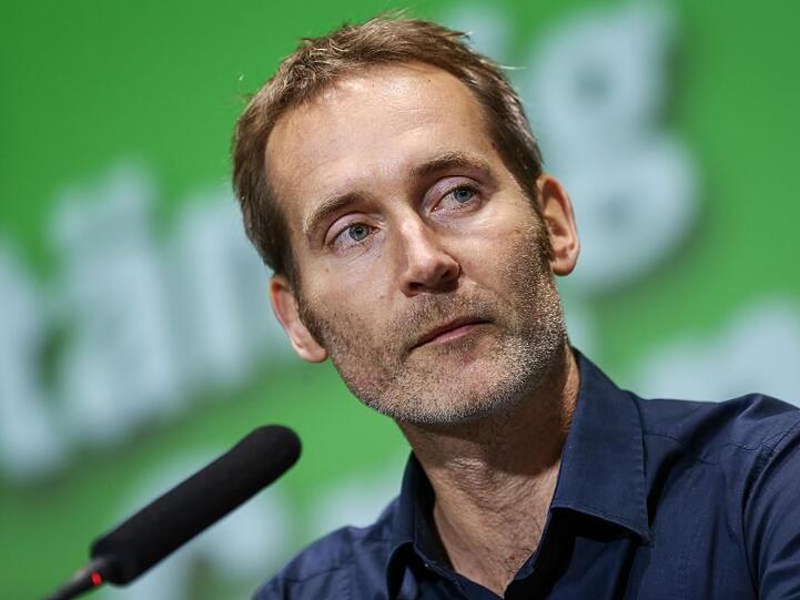 Der verkehrspolitische Fraktionssprecher Markus Büchler spricht auf einem Parteitag. Foto: picture alliance / dpa / Archivbild