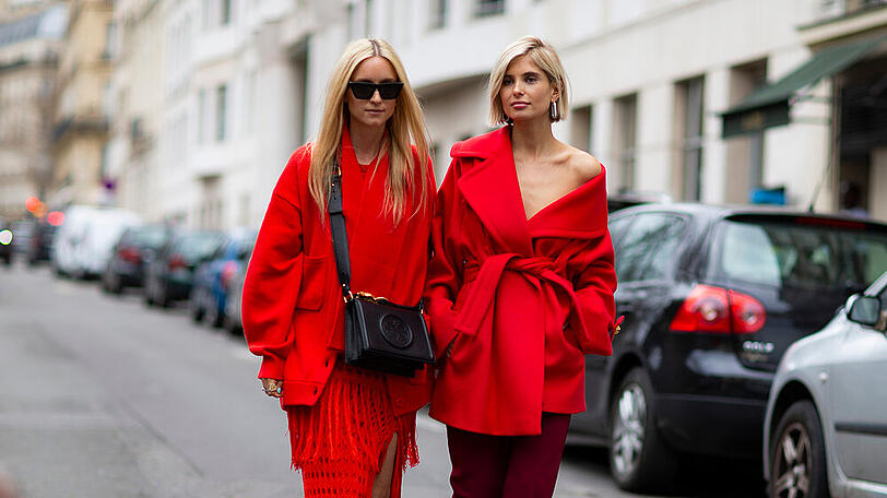Knalliges Rot gehört zu den Trendfarben im Herbst 2020 Knalliges Rot gehört zu den Trendfarben im Herbst 2020