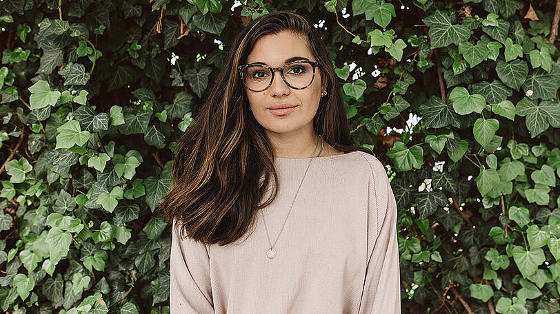 Madeleine Alizadeh ist seit 2010 als DariaDaria im Netz unterwegs - und inzwischen gefragte Influencerin, Podcasterin und Aktivistin