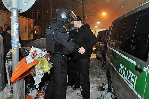 Personenkontrolle in Gostenhof am Silvesterabend.