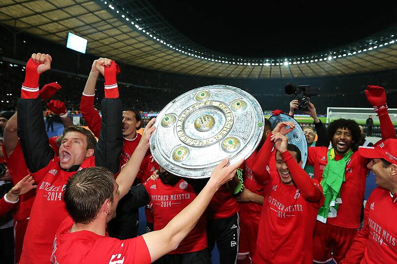 Die Bayern feiern im Berliner Olympiastadion den Meistertitel - die Bilder.