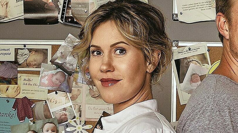 Wolke Hegenbarth als Dr. Luise Fuchs in "Toni, männlich, Hebamme"
