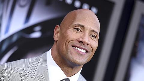 Schauspieler Dwayne Johnson moderierte das Online-Gala.
