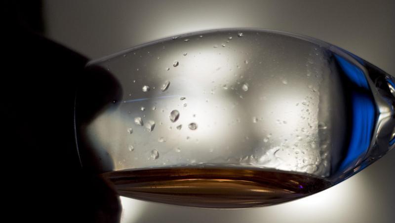 Alkohol am Arbeitsplatz birgt viele Risiken. Alkohol am Arbeitsplatz birgt viele Risiken.