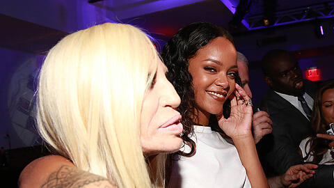 Donatella Versace und Rhianna bei einer Mode-Party 2014 in New York