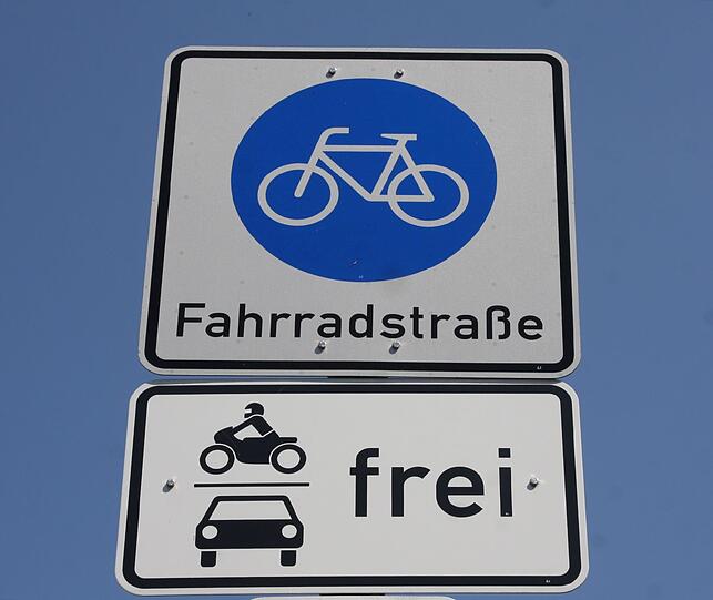 Fahrradstraße: Hier ein Beispiel aus der Hohenlohestraße.