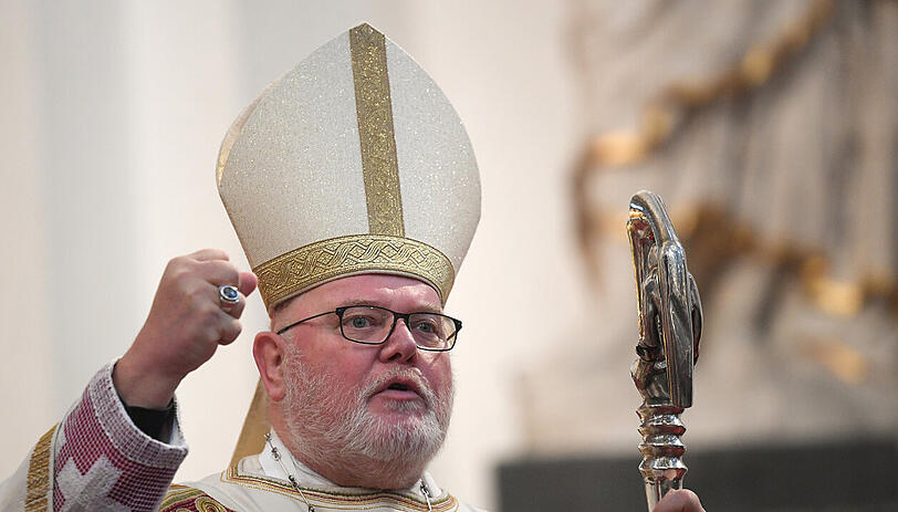 Kardinal Marx, der auch Vorsitzender der Deutschen Bischofskonferenz ist, hatte die Entscheidung zuvor bei einer Tagung der Ordinariatskonferenz und des Bischofsrates in Rom verkündet.