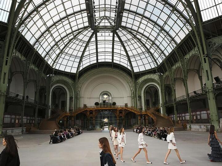 Blick ins Grand Palais.