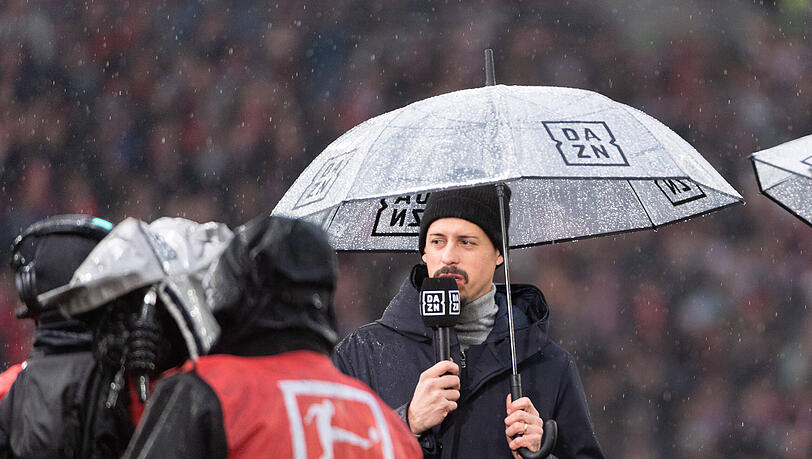Sandro Wagner bei seinem Job als TV-Experte Sandro Wagner bei seinem Job als TV-Experte