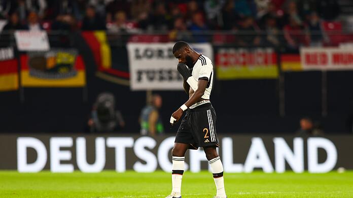 Für Antonio Rüdiger heißt es Aussetzen: Er ist für das Spiel gegen England gesperrt.
