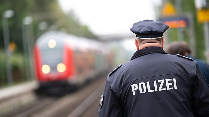 Eine Fahndung vor Ort verlief erfolglos. (Symbolbild)
