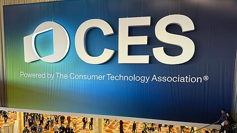 Samsung will mit dem massiven KI-Einsatz seine Konkurrenten auf Abstand halten, k&uuml;ndigte der s&uuml;dkoreanische Elektronikriese auf der CES an.