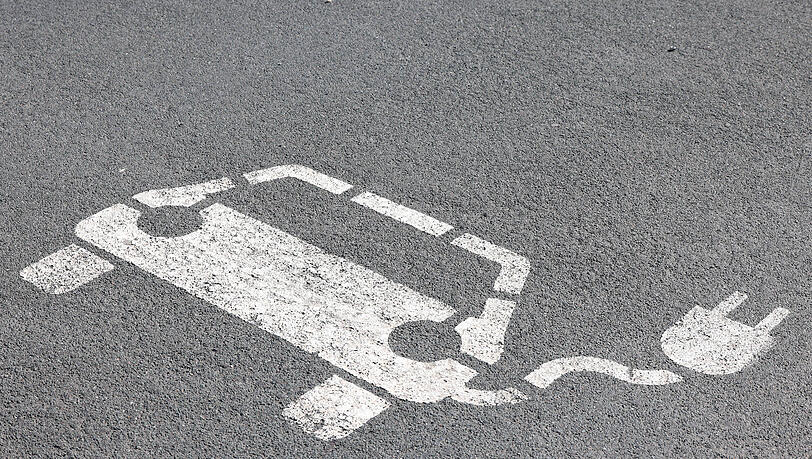 Ein Parkplatz f&uuml;r Elektrofahrzeuge.
