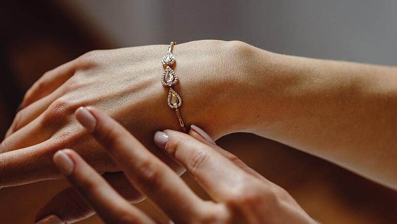 Verschluss? Fehlanzeige! Beim Welded Bracelets gibt es kein zurück - oder doch?
