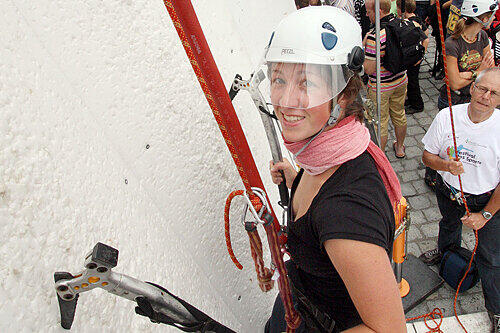 Sport-Studentin Theresia (22) auf der Eiswand.