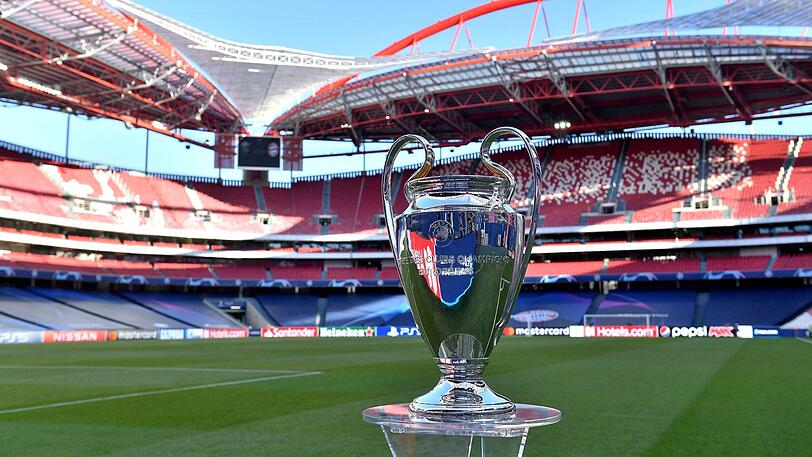 Das Objekt der Begierte: Der Champions-League-Pokal.