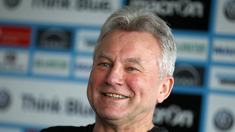 Benno Möhlmann vor dem Leipzig-Spiel
