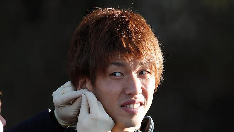 Friedhelm Funkel lässt seine Spieler beim Laktattest ordentlich schwitzen. Im Fokus: Neuzugang Yuya Osako aus Japan. Friedhelm Funkel lässt seine Spieler beim Laktattest ordentlich schwitzen. Im Fokus: Neuzugang Yuya Osako aus Japan.