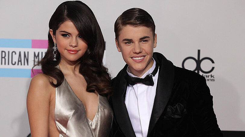 Justin Bieber und Selena Gomez bei den American Music Awards 2011
