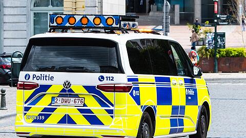 Im Zusammenhang mit den Ermittlungen durchsuchte die belgische Polizei 18 Objekte in Br&uuml;ssel und L&ouml;wen. (Symbolbild)