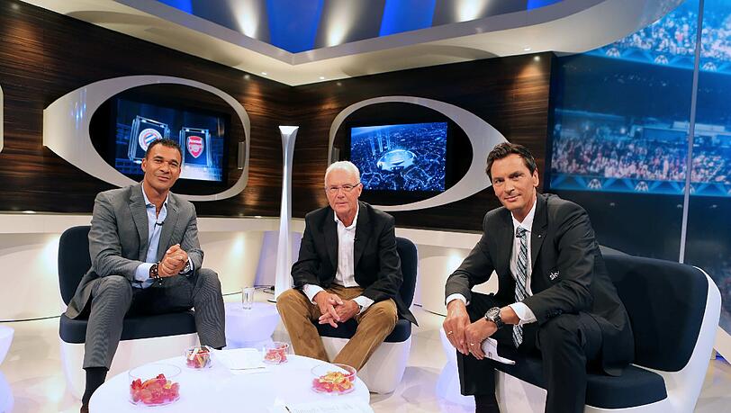 Sky-Experte Ruud Gullit (l) hält Arjen Robben und Franck Ribéry vom FC Bayern nicht für Stars. Die Mannschaft von Jupp Heynckes ist für den Holländer aber gut zusammengestellt. Sky-Experte Ruud Gullit (l) hält Arjen Robben und Franck Ribéry vom FC Bayern nicht für Stars. Die Mannschaft von Jupp Heynckes ist für den Holländer aber gut zusammengestellt.