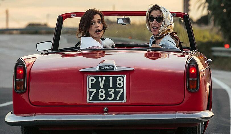 Wir sind dann mal weg: Donatella (Micaela Ramazzotti) und Beatrice (Valeria Bruni Tedeschi, rechts) machen "Thelma & Louise" alle Ehre.