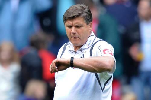 Seine Zeit in Mönchengladbach ist abgelaufen: Trainer hans Meyer.