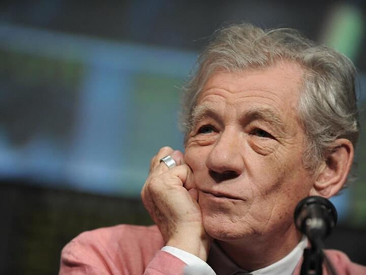 Sir Ian McKellen bei einer Pressekonferenz im Juli 2012