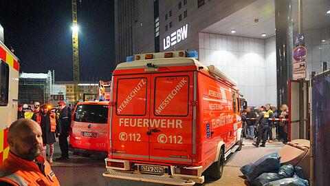 Der Zugverkehr in Stuttgarter ruhte vorsichtshalber, der Bahnhof war abgesperrt.