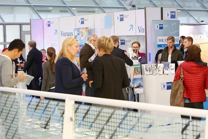 Jungunternehmer können sich bei über 40 Aussteller bei der Gründermesse IHK Existenz informieren.