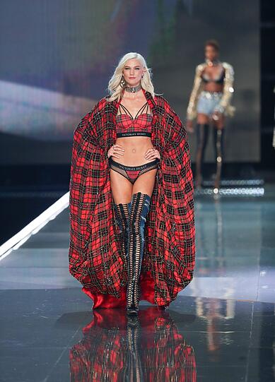 Die Bilder der Victoria's Secret Show in Shanghai.