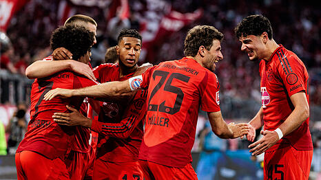 Die Bayern um Thomas Müller kamen gegen Borussia Dortmund nicht über ein 2:2 hinaus.