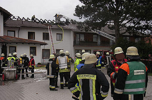 Die Feuerwehr musste anrücken: Bei einem Gasthaus-Brand in Mammingen entstand ein Sachschaden von bis zu 200 000 Euro.
