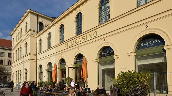 Im Filmcasino sollen verbotene Partys stattfinden. Die CSU verlangt nun Aufklärung. (Archivbild)