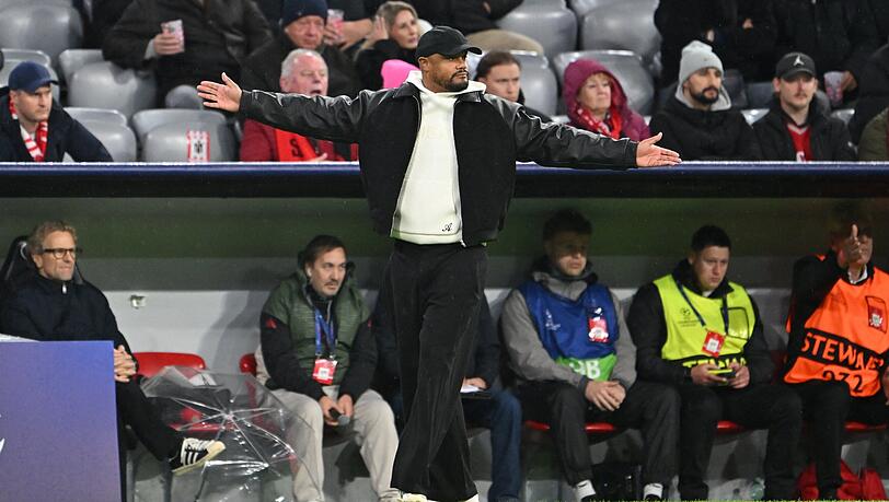 Die Mannschaft spielt für ihn: Vincent Kompany. Die Mannschaft spielt für ihn: Vincent Kompany.