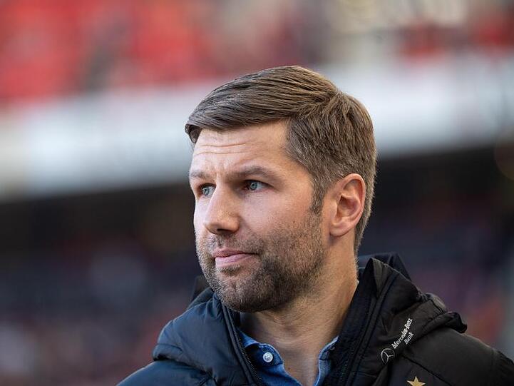 Thomas Hitzlsperger, Sportvorstand des VfB Stuttgarts, wünscht sich einen Trainer der für attraktiven Fußball steht.