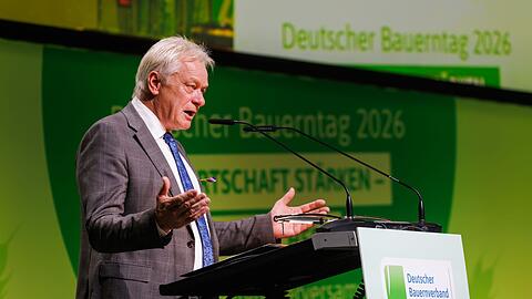 Minister Rainer will weitere Hilfen wegen hoher D&uuml;ngemittelpreise pr&uuml;fen.
