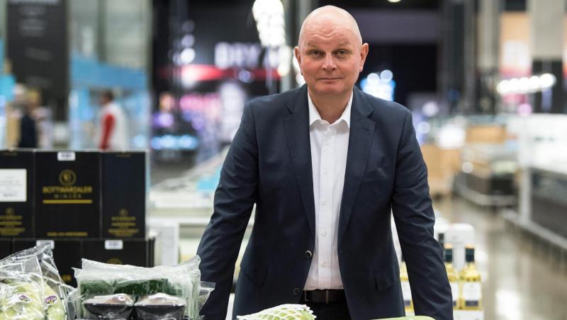 Metro Konzernchef Olaf Koch steht in einem Großmarkt de Unternehmens in Düsseldorf. Metro Konzernchef Olaf Koch steht in einem Großmarkt de Unternehmens in Düsseldorf.
