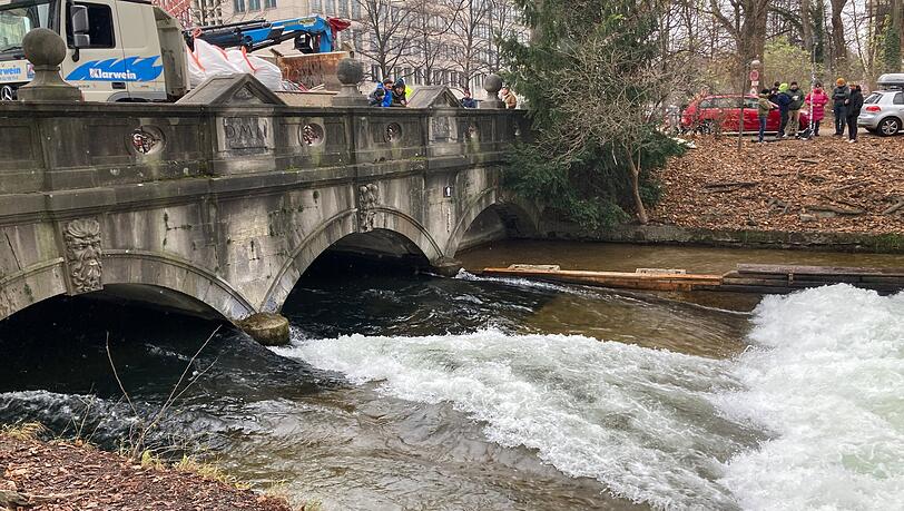 Ist-die-Eisbachwelle-noch-zu-retten-Jetzt-gibt-es-einen-ersten-Erfolg