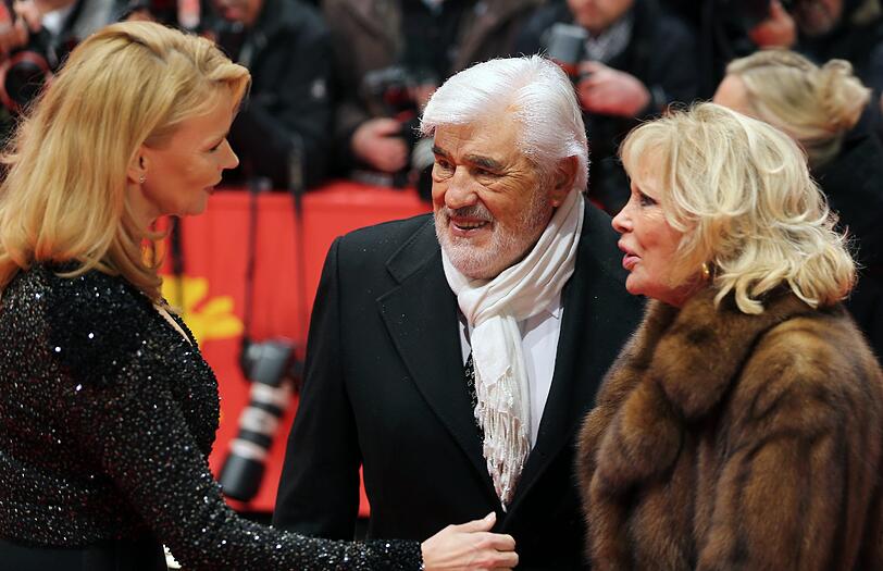 Veronica Ferres, Mario Adorf mit Ehefrau Monique.