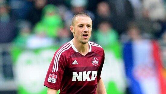 Timmy Simons setzte mit seinem 1:2 das Startsignal zur Aufholjagd des FCN beim VfL Wolfsburg. Timmy Simons setzte mit seinem 1:2 das Startsignal zur Aufholjagd des FCN beim VfL Wolfsburg.