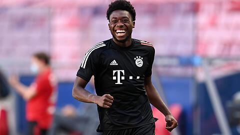 Hat gut lachen: Alphonso Davies vom FC Bayern.