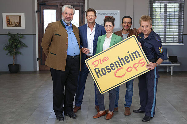 Der Cast der "Rosenheim-Cops" im Oktober 2023.