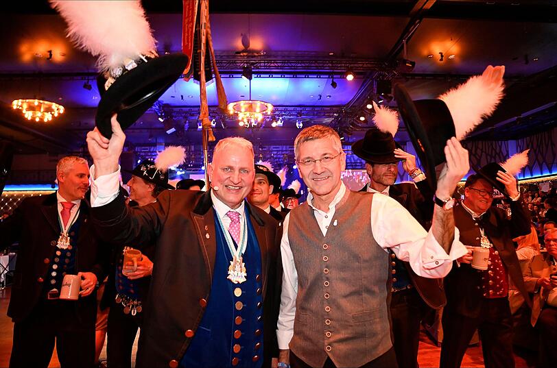 Nockherberg-Wirt Christian Schottenhamel und Bayern-Präsident Herbert Hainer