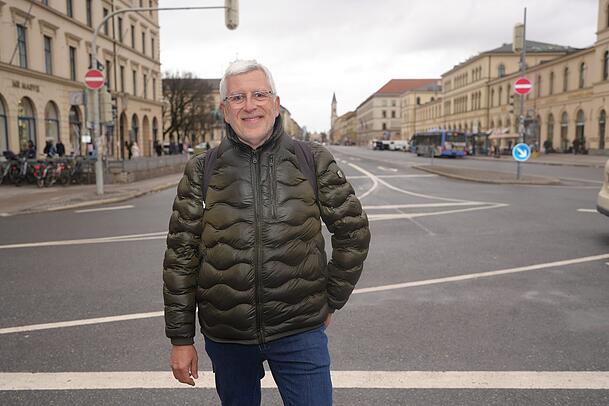 "Begr&uuml;nung? Radwege? Finde ich toll&ldquo;, sagt G&uuml;nter Ruck (60), "hier bin ich trotzdem dagegen.&ldquo;