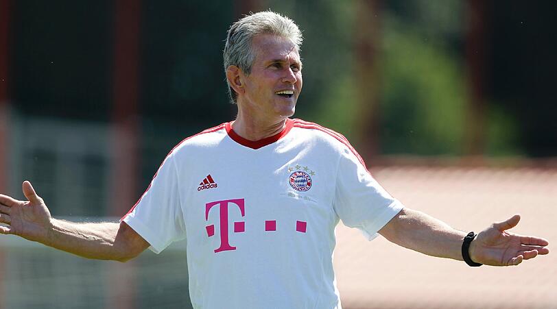 Jupp Heynckes hatte bei seiner 
Rückkehr zu Bayern München nur einen Rumpfkader zur Verfügung. Bei 
der ersten Trainingseinheit am Montag standen gerade einmal sieben 
Profis auf dem Platz. Die Bilder