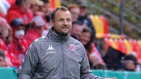 Musste lange zittern: Der Mainzer Trainer Bo Svensson.