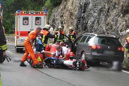 Schrecklicher Unfall: Ein 16-Jähriger stirbt bei einem Motorradunfall
