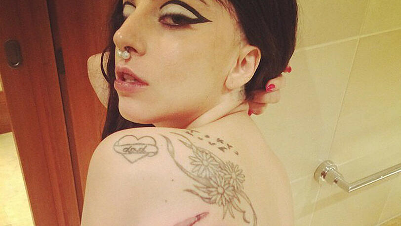 Gruselig: Lady Gagas neues Tattoo für ihre Fans Gruselig: Lady Gagas neues Tattoo für ihre Fans